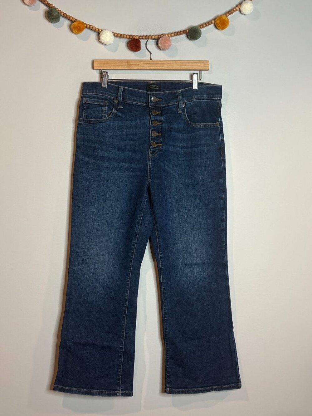 Banana Republic Cropped BootCut jeans